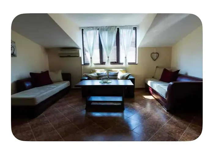 Christina By Bulgarianhomes فارنا